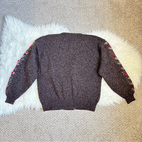 Women’s Knit Cardigan Brown Flower Details Size Small - Picture 4 of 13